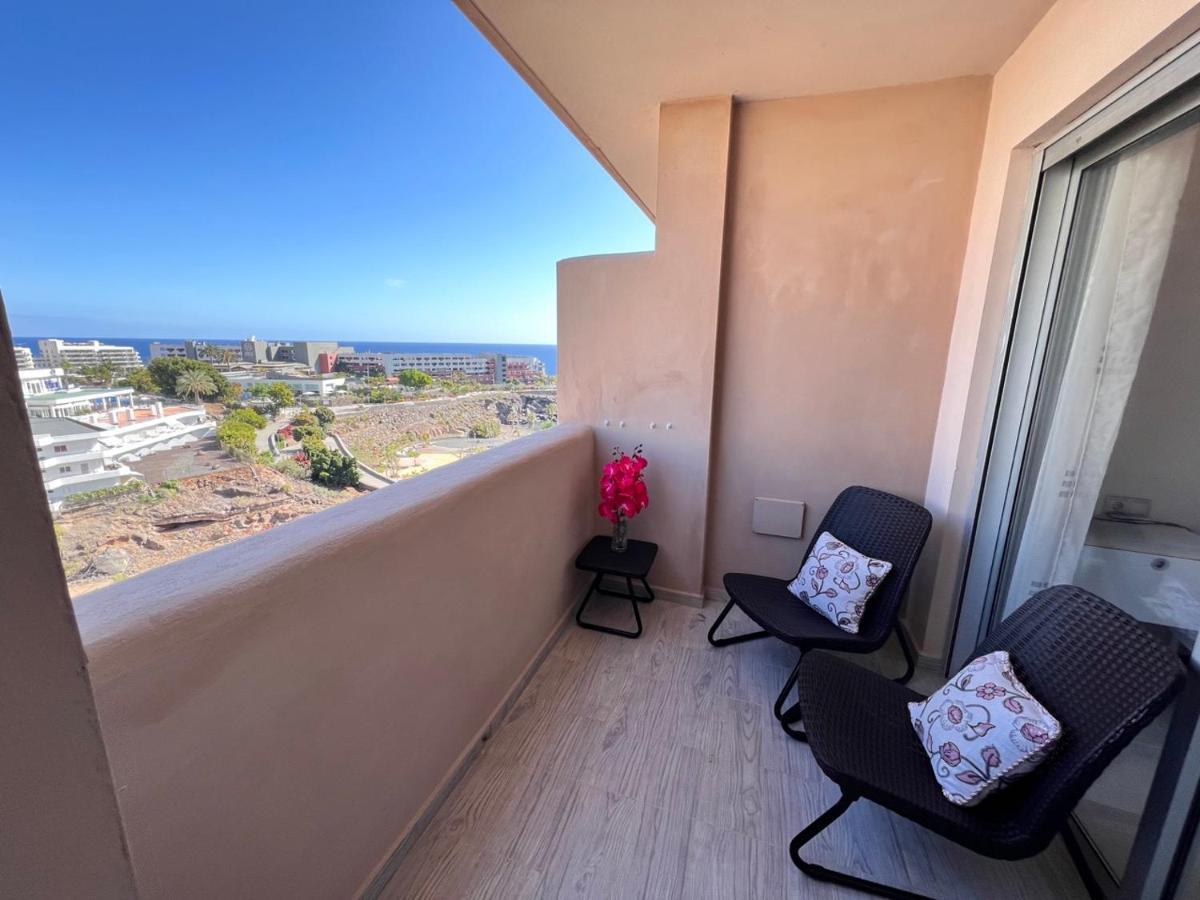 Seaview Paradise Hard Rock Apartment Адехе Екстериор снимка