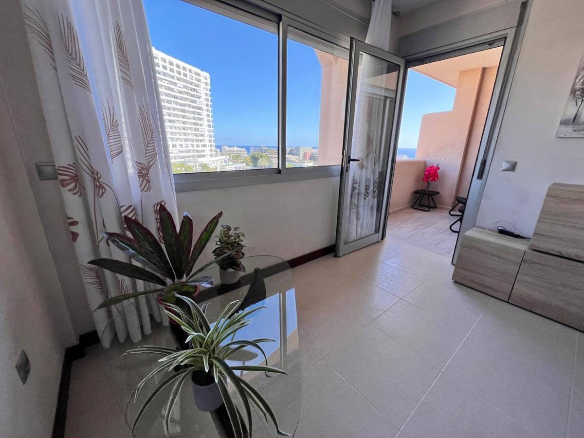 Seaview Paradise Hard Rock Apartment Адехе Екстериор снимка