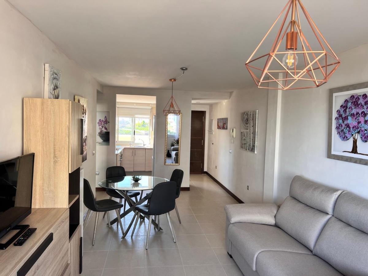 Seaview Paradise Hard Rock Apartment Адехе Екстериор снимка